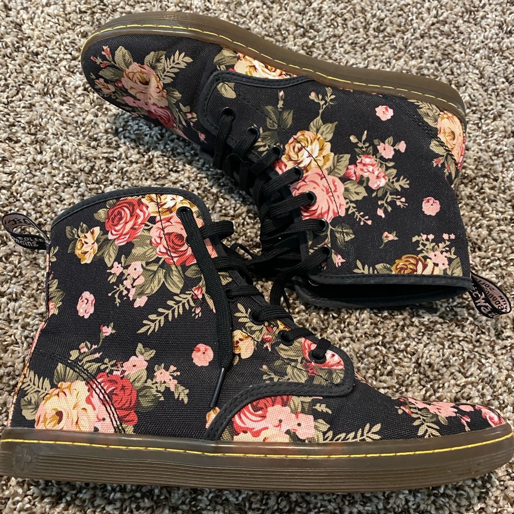 Floral Dr.Martens